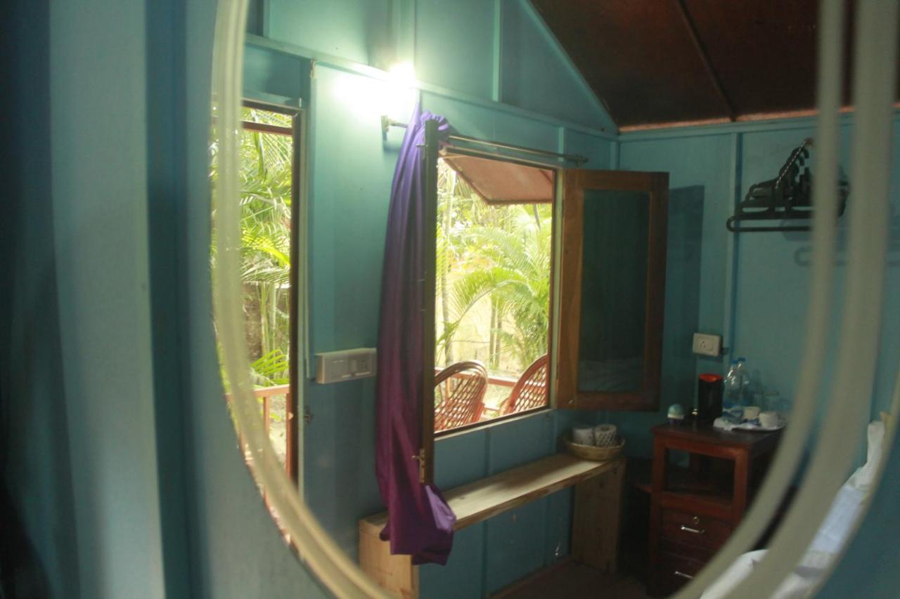 Sea Bird Beach Cafe & Cottages Morjim Exterior photo